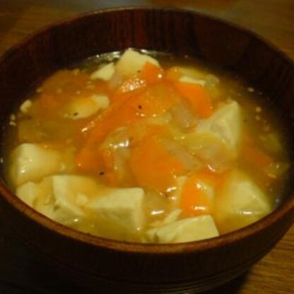 白菜・人参・豆腐で作りました。具は何でも合いますね(^^)少しのしょうがとオイスターソースですごく美味しかったです！